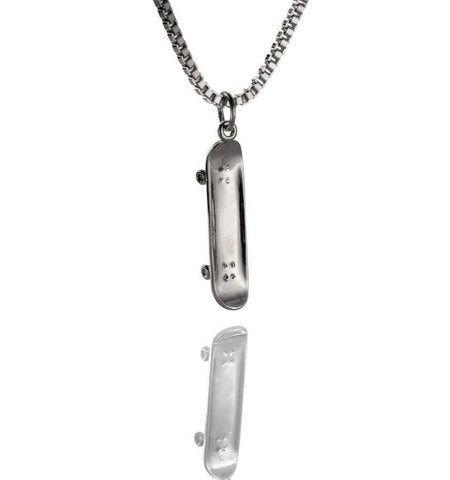 'Skateboard' pendant - Rhodium plated